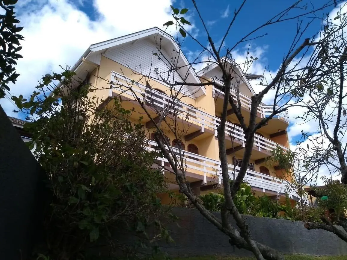 Suites Na Montanha Campos do Jordão 0*,