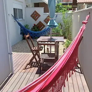  Apartamento Apto Na De Palmas, Climatizado, Com Piscina, Próximo Ao Mar E Com Jardim Privativo Brasil